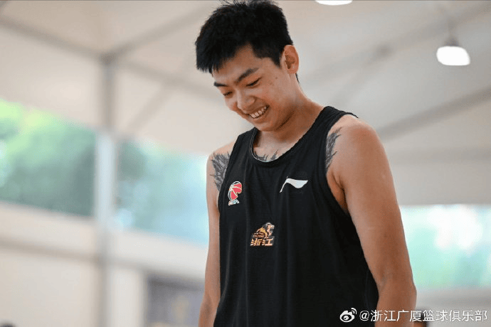 享球队休赛, AA, entit