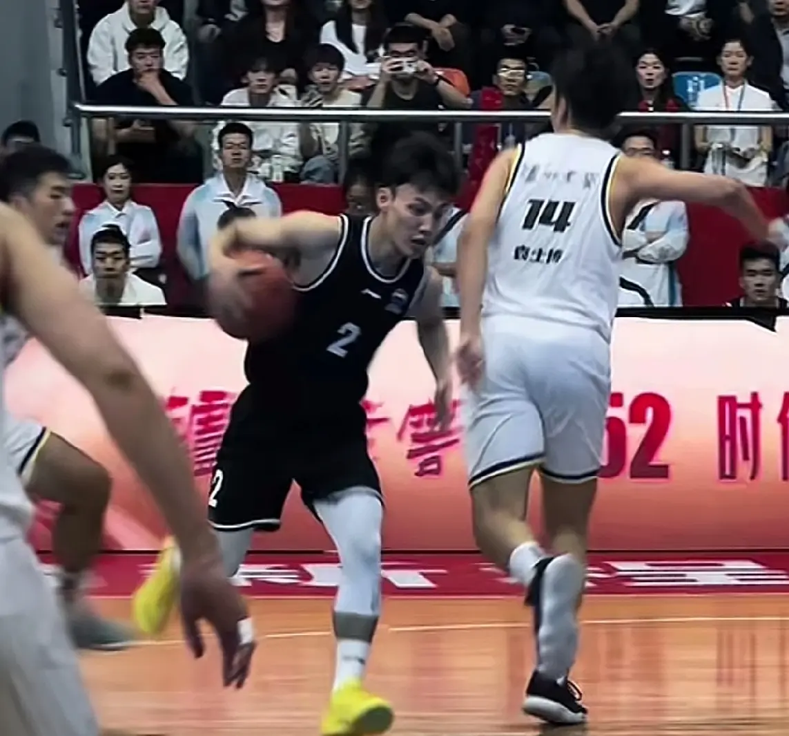 人刚好是, yid, 动作依旧是