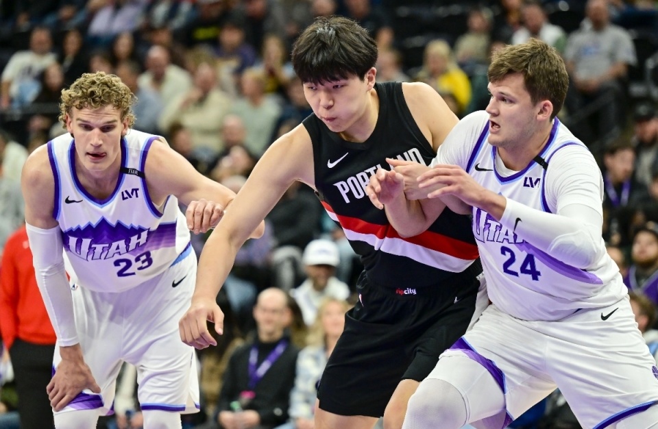 和詹姆斯战, AA, 因为杨瀚森